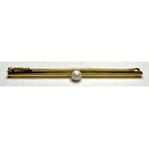 Gold brooch with pearl