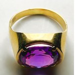 Goldring mit Amethyst