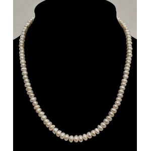 Pearl necklace