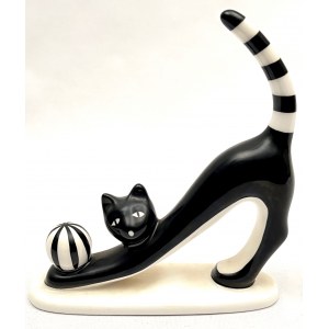 Figura bawiącego się kota, ĆMIELÓW