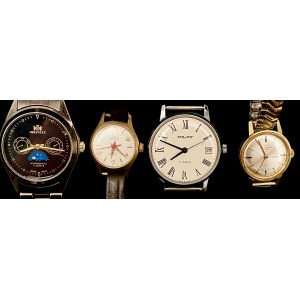 Set of 4 watches