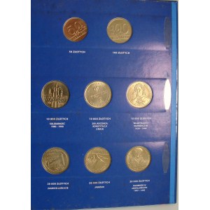 Zestaw monet miedzioniklowych obiegowych 1990-1994 w albumie.