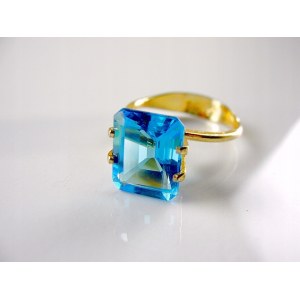 London Blue topaz - 5.90 ct - STP70