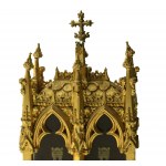 Neogotischer Kastenreliquienschrein mit den Gebeinen von Heiligen: Firmin, Fidelis, Teresa und Callistus