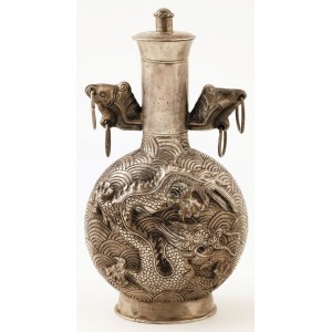 DRAGON DECORATED CARafe, China, early 20th century.