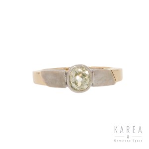Diamond ring, 20th century.