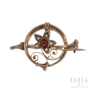 Brooch with floral motif, 19th/20th century.