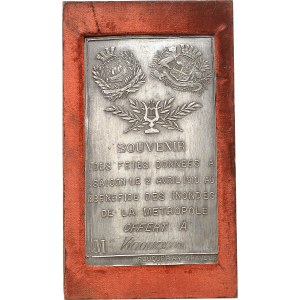 IIIe République (1870-1940). Plaquette-souvenir uniface en étain des fêtes données à Saïgon le 2 avril 1910 au profit des inondés de Paris en 1910, par Charles Fouqueray 1910.