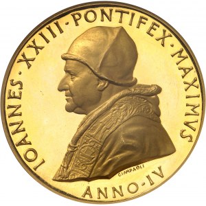 Vatican, Jean XXIII (1958-1963). Médaille d’Or, promulgation de l’encyclique Mater et Magistra, par Giampaoli, Flan bruni (PROOF) An IV - 1961, Rome.