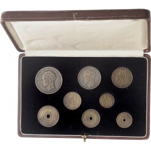 Léopold III (1934-1951). Coffret de 8 essais de 50, 20, 5 et 1 francs et de 50, 25, 10 et 5 centimes en bronze, flans mats 1935-1939, Bruxelles.