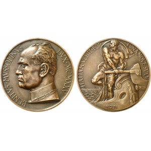 Victor-Emmanuel III (1900-1946). Paire de médailles, manifeste de Benito Mussolini et début du régime fasciste dictatorial, par Mistruzzi 1925, Rome.