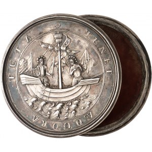 Amsterdam (ville d’). Boîte en argent, pour la médaille d’Or de la Paix de Ryswick, frappée par ordre des magistrats d’Amsterdam, par Jan Boskam ND (1697), Amsterdam.