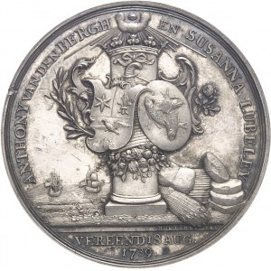 Guillaume V, stathouder général des Provinces-Unies (1751-1795). Médaille, noces d’argent de Anthony van den Bergh et de Susanna Lubeley, par Holtzhey 1764, Amsterdam.