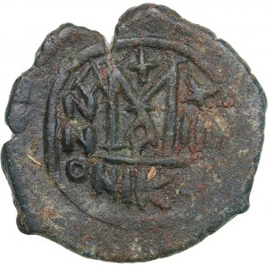 Byzantine, Nikomedia Æ Follis or 40 Nummi - Maurice Tiberius (AD 582-602)