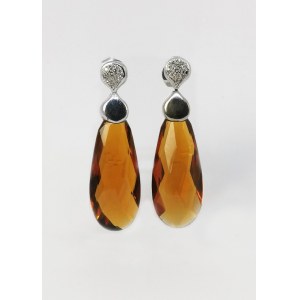 Earrings with gold quartz