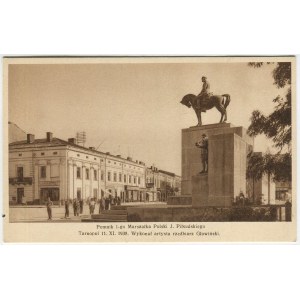 [pocztówka] TARNOPOL. Pomnik I-go Marszałka Polski J. Piłsudskiego. Tarnopol 11.XI.1935. Wykonał artysta rzeźbiarz Głowiński