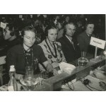 [fotografia] Zestaw 35 fotografii wykonanych podczas II Polskiego Kongresu Obrońców Pokoju w Warszawie [1950]