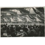 [fotografia] Zestaw 35 fotografii wykonanych podczas II Polskiego Kongresu Obrońców Pokoju w Warszawie [1950]