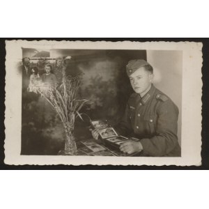 Rzeszów. Zdjęcie niemieckiego żołnierza wykonane przez zakład fotograficzny w Rzeszowie