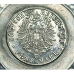 Niemcy młoteczkowany talerzyk z wprawioną monetą 5 marek 1888 A