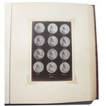 Album wizerunków papieskich na medalach