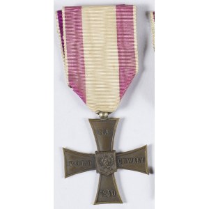 Krzyż Walecznych z datą 1940