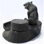 Kałamarz drewniany z niedźwiedziem [początek XX w. ok 1900]