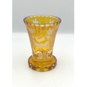 Kryształowy wazonik ze szkła miodowego