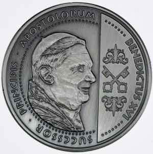 Medal Succssor Principis Apostolorum Benedictus XVI