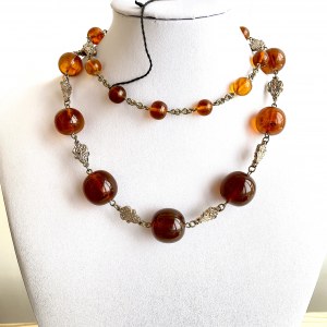 Fascinating Vintage Amber Necklace made from Round Amber beads