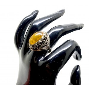 Marvellous Vintage Amber Ring