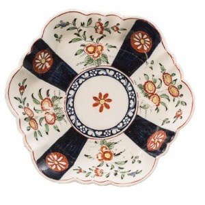 Talerzyk porcelanowy (A Worcester porcelain hexagonal teapot stand)