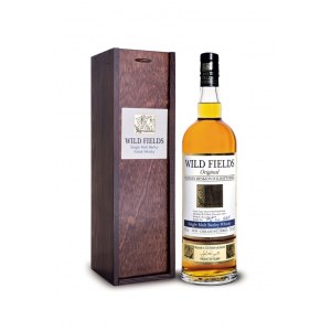 Wild Fields Single Malt 100% Barley Polish Whisky in wooden box 0,7L 46,5%; Zestaw 6 szklanek do degustacji Wild Fields Glencairn