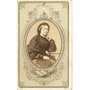 Státní smutek] Žena ve smutečním oděvu, Mieczkowski, Varšava, asi 1864
