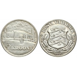 Estonia 2 Krooni 1930 Toompea Fortress at Tallinn. Obverse: National arms wreath surrounds date below. Reverse...