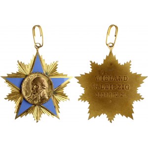 Germany The Mark of the Master of Leipzig Masonic Lodge Award (1921). Bronze enamel. Weight approx: 45.03 g. Diameter...