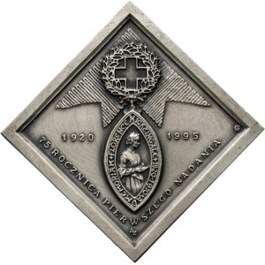 III RP, medal w formie klipy z 1995 roku, 75. rocznica pierwszego nadania Medalu Florence Nightingale