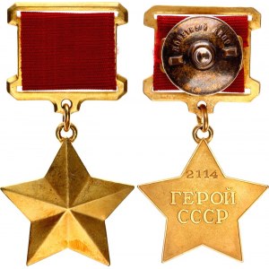 Russia - USSR Order Hero of the Soviet Union 1934 Collectors Copy in Gold