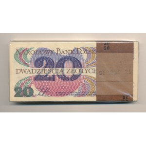 Paczka bankowa 20 złotych 1982 Traugutt, ser. AH, 100sztuk