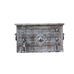 Forged steel chest, 17th century