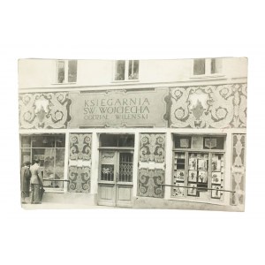 Fotografia wejścia do księgarni św. Wojciecha oddział wilenski, Józef Rewkowski