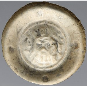 Václav I. (1230-53), Brakteát velký pro Horní Lužici (40 mm, 0,99 g). Velmi vzácná ražba, pravděpodobně Budyšín...