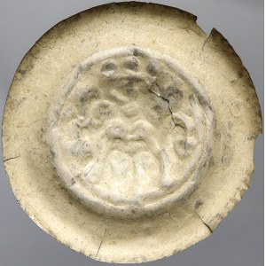 Václav I. (1230-53), Brakteát velký pro Horní Lužici (40 mm, 0,99 g). Velmi vzácná ražba, pravděpodobně Budyšín...