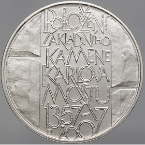 Česká republika 1993 - nyní, 200 Kč 2007 Karlův most, plexi pouzdro, karta