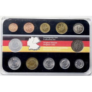 Sady oběhových mincí BRD, Ukázková sada oběhových mincí BRD + DDR z let 1949-89 (mince 1977-1990, 12 ks), orig...