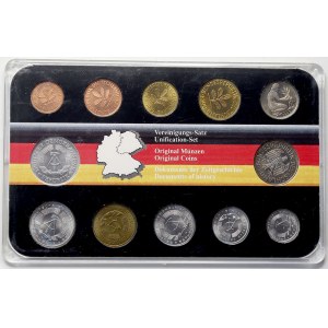 Sady oběhových mincí BRD, Ukázková sada oběhových mincí BRD + DDR z let 1949-89 (mince 1982-1990, 12 ks), orig...