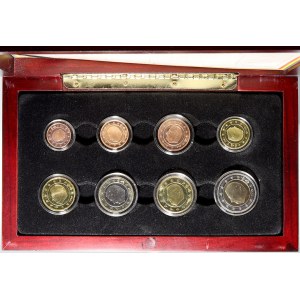 Evropa - sady oběhových mincí, Belgie. 1 c. - 2 € 1999. Uloženo v dřevěné etui