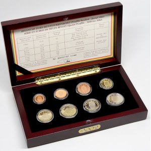 Evropa - sady oběhových mincí, Belgie. 1 c. - 2 € 2002. Uloženo v dřevěné etui