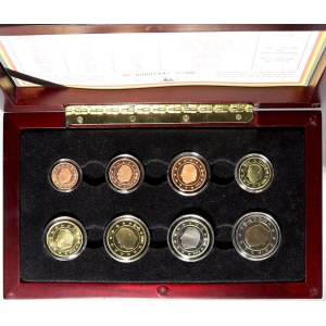Evropa - sady oběhových mincí, Belgie. 1 c. - 2 € 2003. Uloženo v dřevěné etui