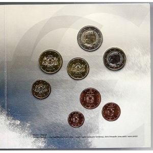 Evropa - sady oběhových mincí, Lotyšsko. 1 c. - 2 € 2014. Papírový přebal